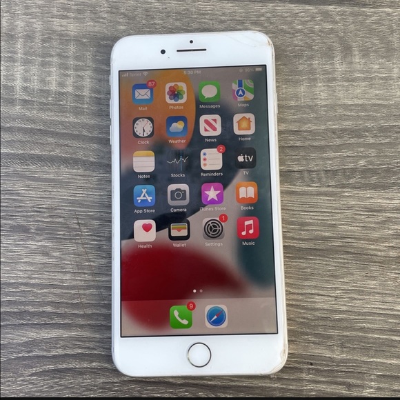 iPhone 8 Plus